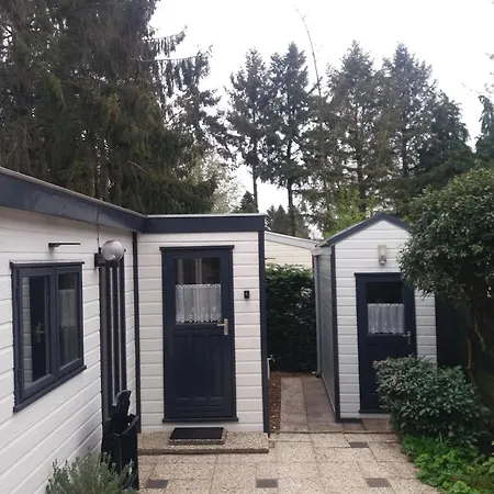 Op De Veluwe Alpesi faház *
